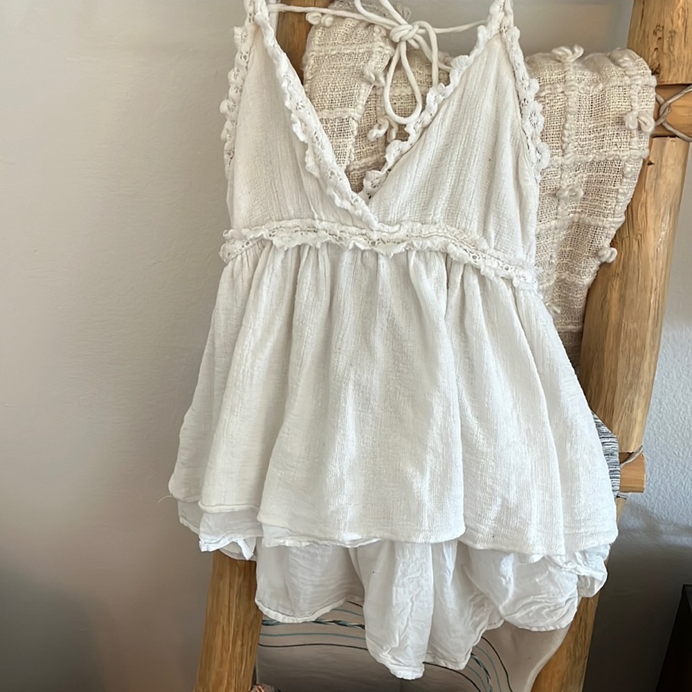 Forever 21 White Strappy Top